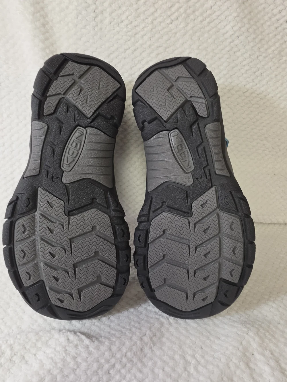 Keen Women's Rainbow Strappy Water Sandals - Blue Accents